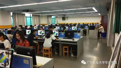 院系巡禮 | 計(jì)算機(jī)與信息工程學(xué)院 構(gòu)筑數(shù)字時(shí)代的“芯”與“智”引擎