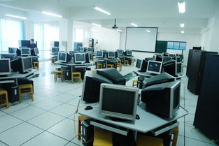 長(zhǎng)沙計(jì)算機(jī)網(wǎng)絡(luò)技術(shù)專業(yè)及電子計(jì)算機(jī)與電子技術(shù)信息服務(wù)專業(yè)解析