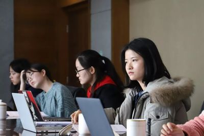 緣法而行，知行合一 法學院實踐團參訪重慶一中院側記